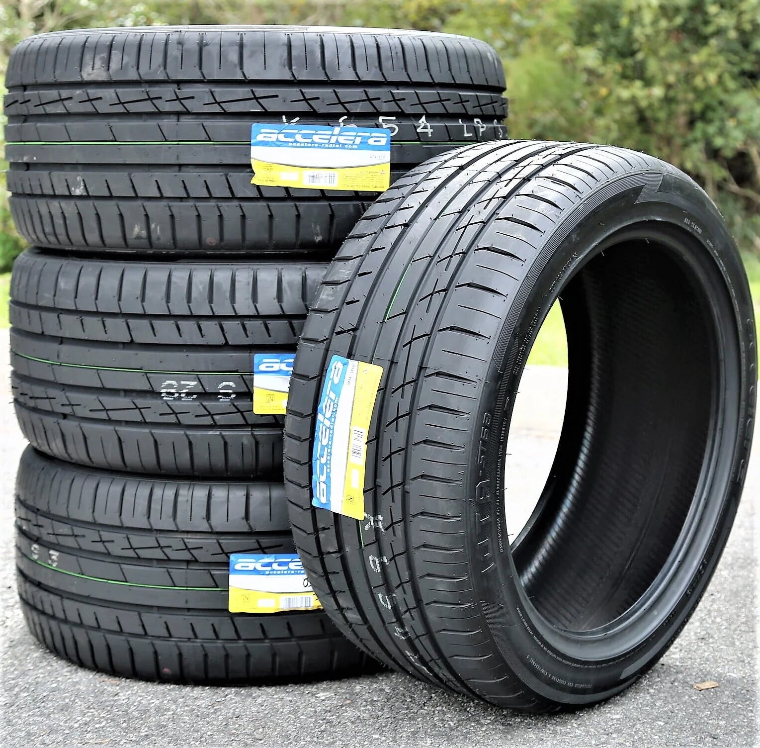 A pair of 2(2) 295/40R20 ZR 110Y XL A/S performance tires are suitable for: 2013 Jeep Grand Cherokee SRT, 2007-10 Mercedes-Benz ML63 AMG base