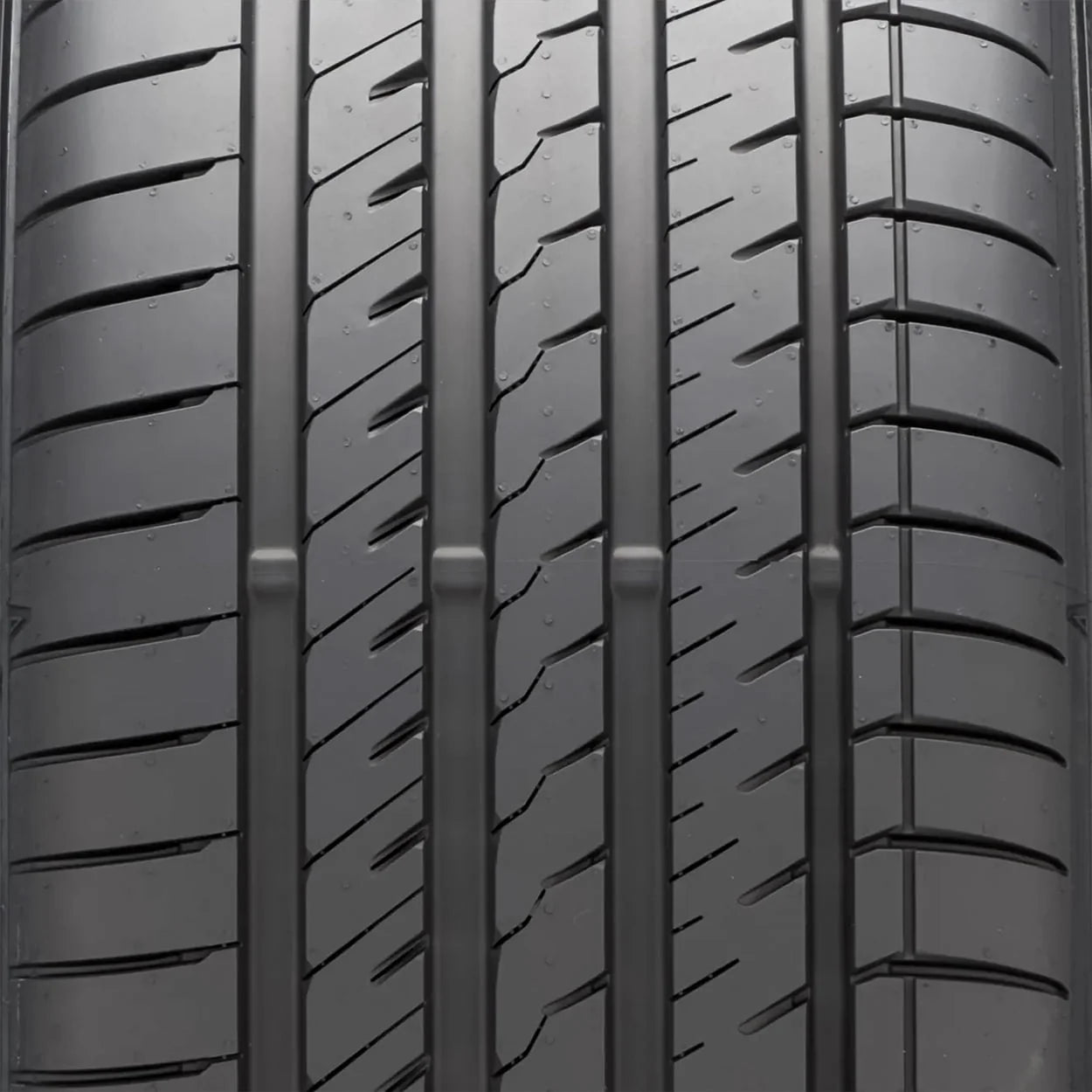 275/35R19 100Y BSW summer tires